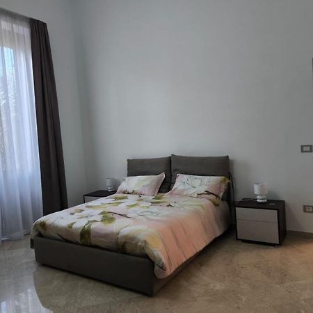 Apartamento La Casa Rossa Bríndisi Exterior foto